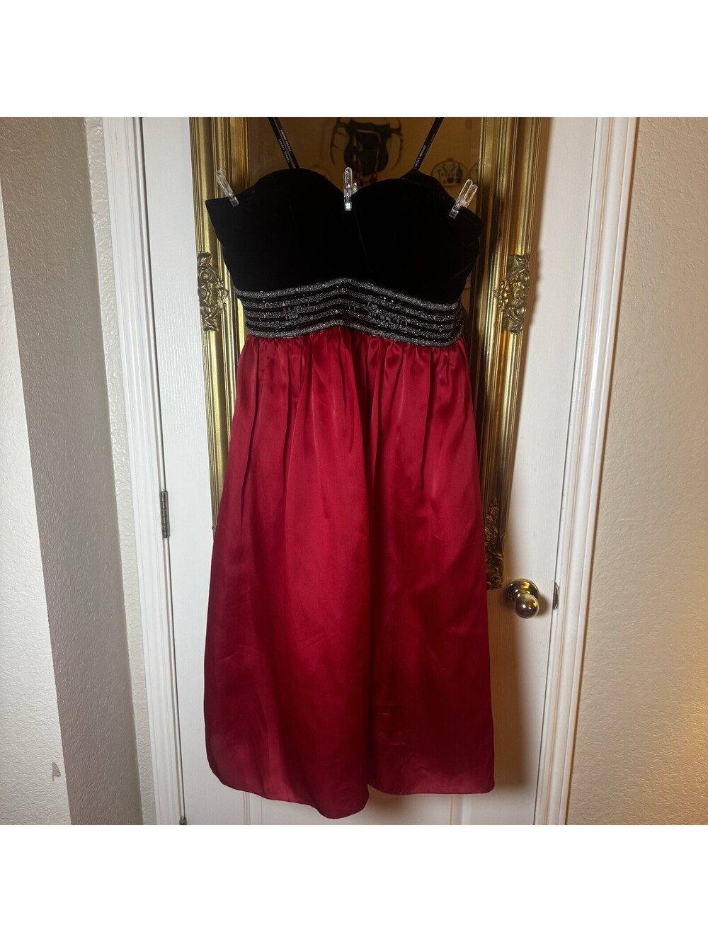 Badgley Mischka Dress Strapless Black Velvet Red  VINTAGE Beaded Sz 10 Cocktail